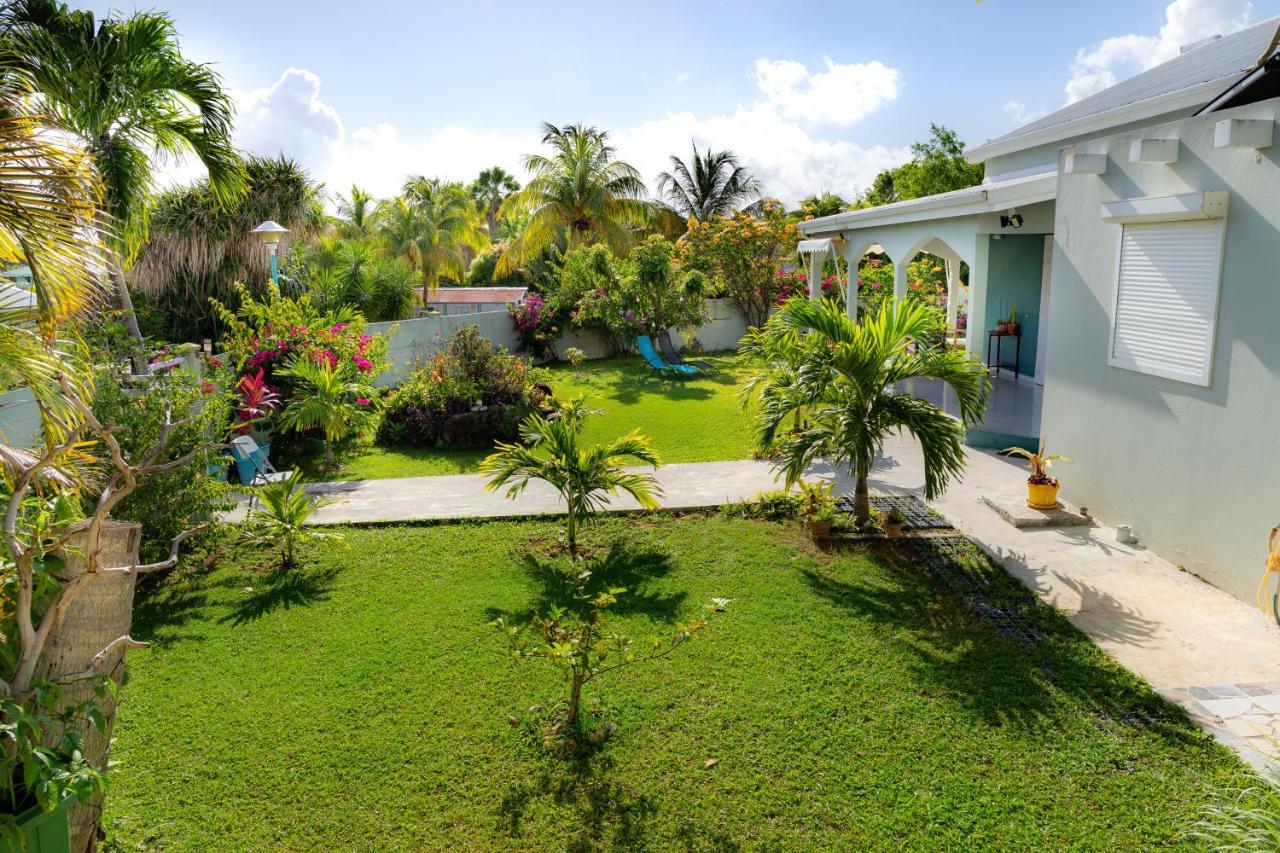 Villa L'Artist En Bord De Mer Avec Piscine Privee Sainte-Rose Zewnętrze zdjęcie